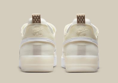 Nike Air Force 1 React Coconut Milk Foto 5