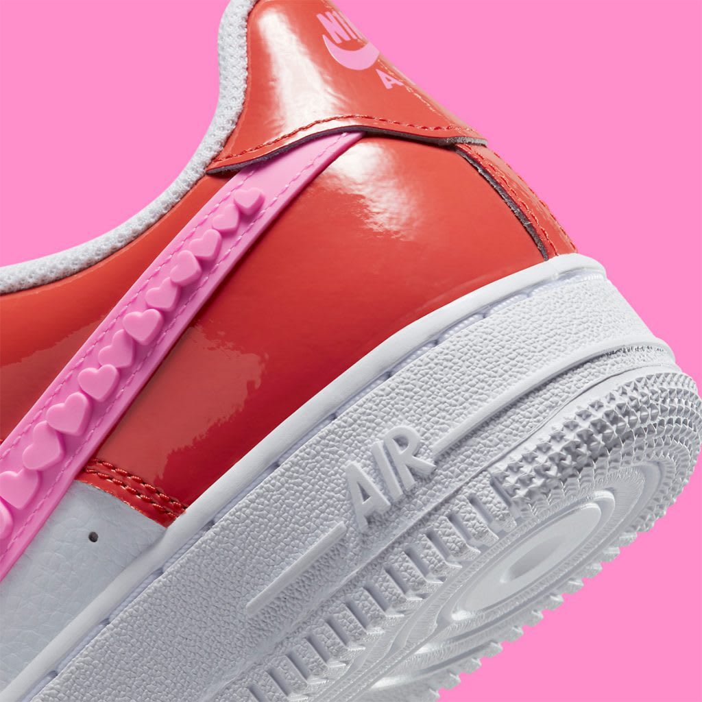 Love is in the air met deze aankomende Nike Air Sneaker Squad