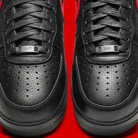 Nike Air Force 1 x Alyx Black and University Red Foto 13