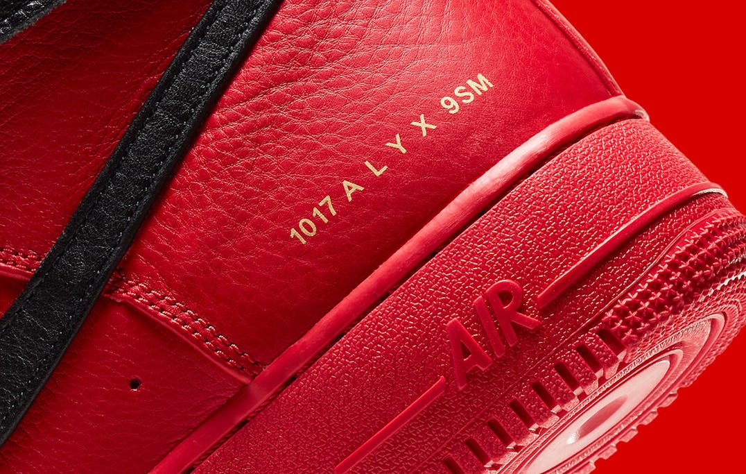 Nike Air Force 1 x Alyx University Red and Black Foto 13
