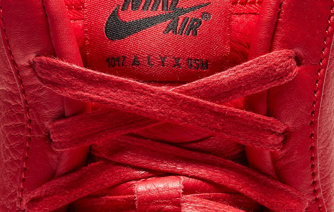 Nike Air Force 1 x Alyx University Red and Black Foto 8