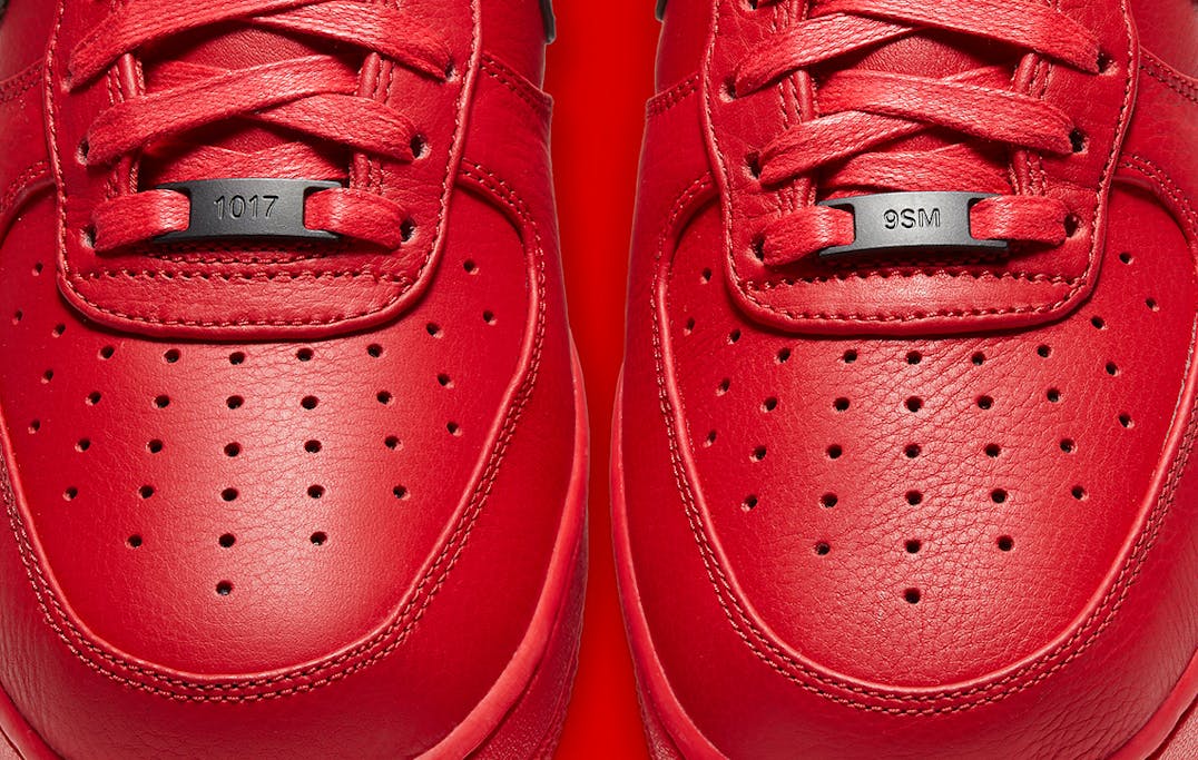 Nike Air Force 1 x Alyx University Red and Black Foto 9