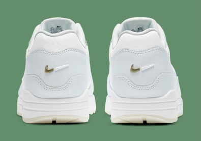 Nike kondigt een nieuwe Air Max 1 aan met een wel heel aparte Swoosh