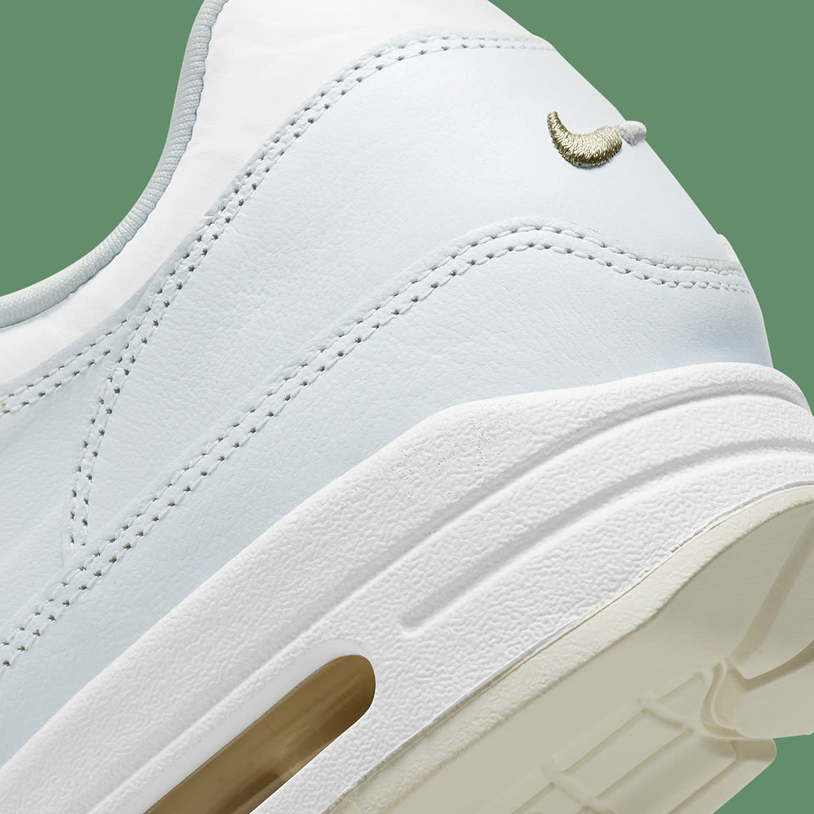 Nike kondigt een nieuwe Air Max 1 aan met een wel heel aparte Swoosh