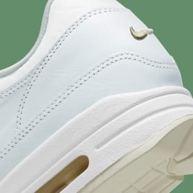 Nike kondigt een nieuwe Air Max 1 aan met een wel heel aparte Swoosh