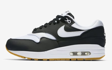 De Officiële Foto's Van De Nike Air Max 1 Black/White Gum