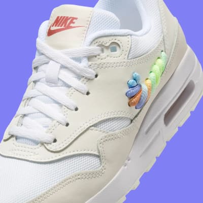 Nike Air Max 1 GS Rainbow Swoosh Foto 7