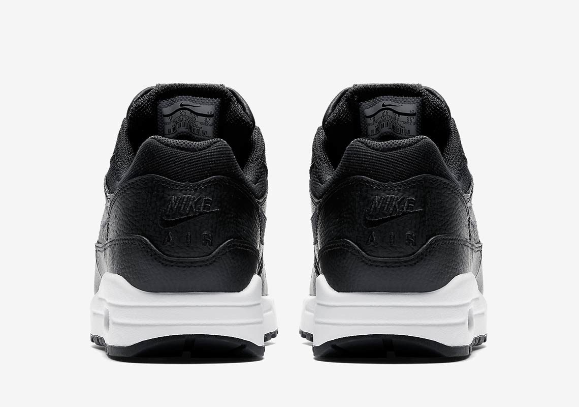 Onderweg: Twee Nieuwe Air Max 1 Leather Colorways