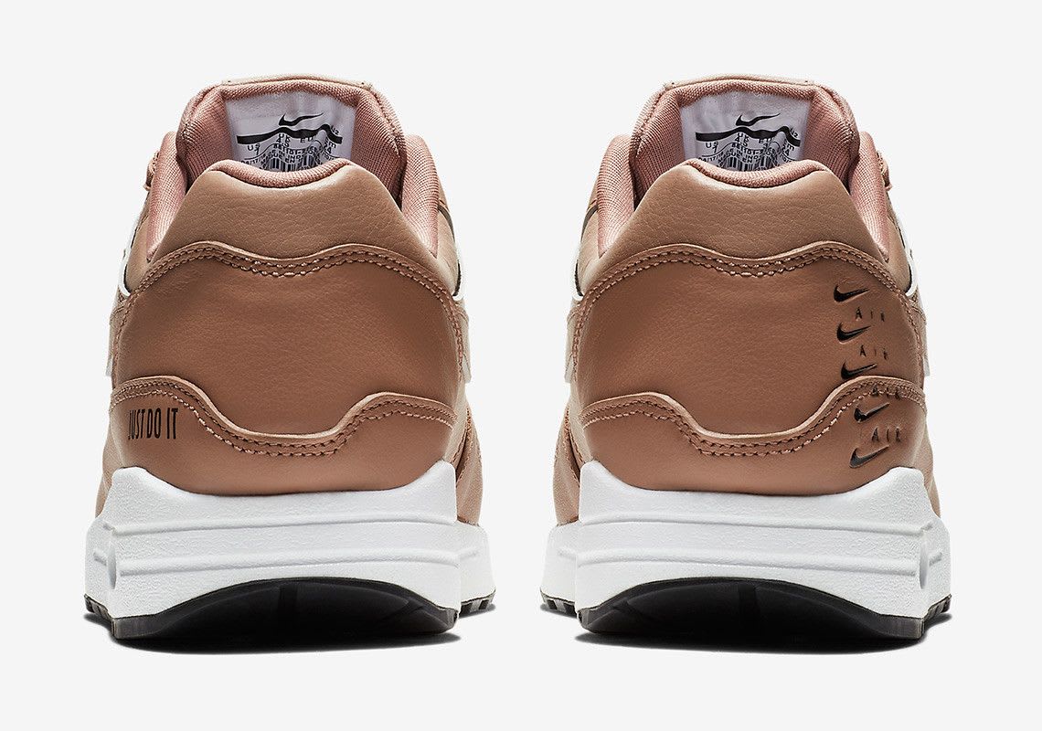 Nike komt binnenkort met de Nike Air Max 1 Logo in een Tan-colorway