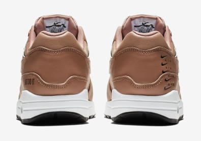 Nike komt binnenkort met de Nike Air Max 1 Logo in een Tan-colorway