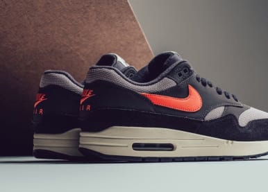 Check Deze Sappige Nike Air Max 1 "Mango Swoosh"