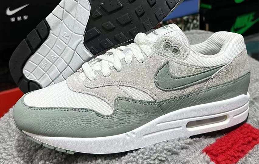 Nike Air Max 1 Mica Green