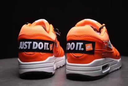 De Nike Air Max 1 Orange "Just Do It" Is Onderweg