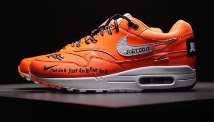 De Nike Air Max 1 Orange "Just Do It" Is Onderweg