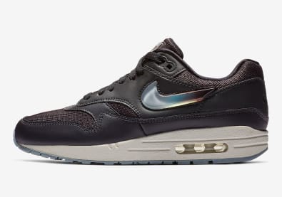 Nike voorziet de Air Max 1 van een "Oversized Jewel Swoosh" in drie colorways