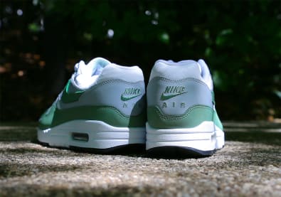 Hard onderweg: de Nike Air Max 1 PRM "Spiral Sage"