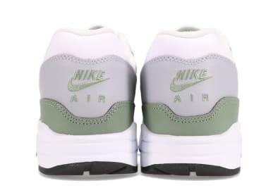 Hard onderweg: de Nike Air Max 1 PRM "Spiral Sage"