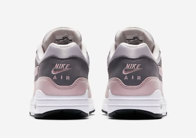 De Nike Air Max 1 Particle Rose Is Onderweg