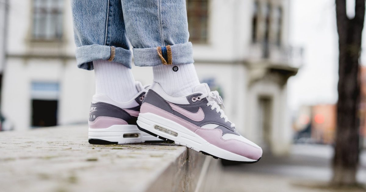 Nike air max shop 1 particle rose