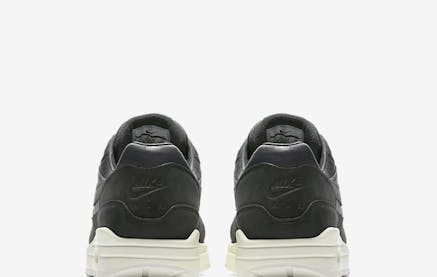 Nike Air Max 1 Pinnacle Black White