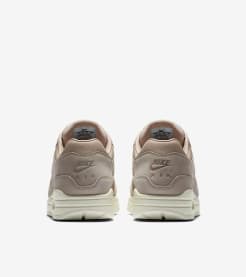 Nike Air Max 1 Pinnacle Sand