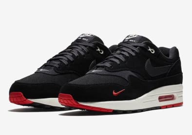 Daar zijn ze dan! De officiële foto's van de Nike Air Max 1 Premium "Bred"