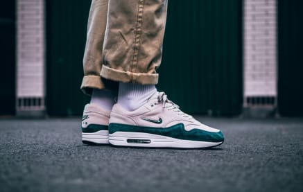 Air Max 1 Jewel Atomic Teal Green Suede Sneaker Squad