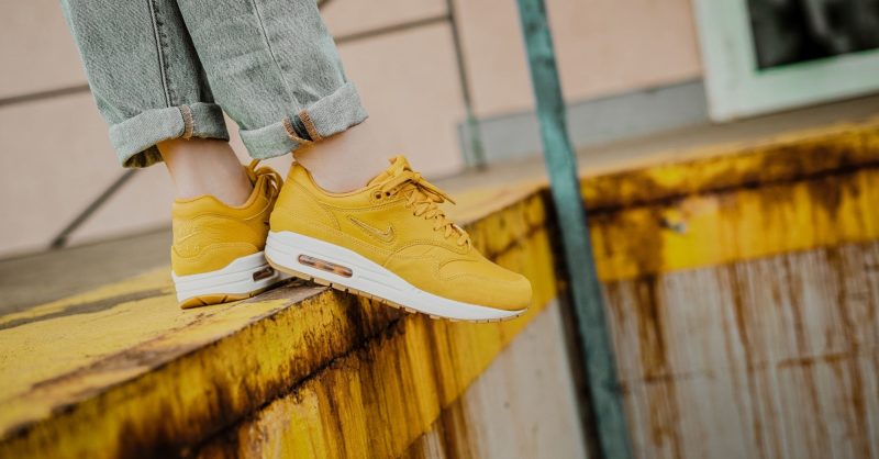Nike air max 1 premium sc yellow Clearance