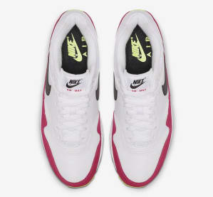 Nike dropt in April deze hele frisse "Red Neon" colorway voor de Air Max 1