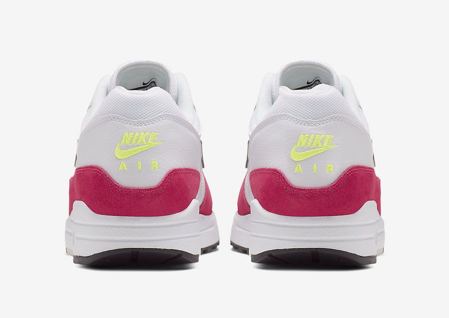 Nike dropt in April deze hele frisse "Red Neon" colorway voor de Air Max 1