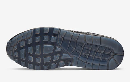 De officiële foto's van de Nike Air Max 1 Tinker Schematic "Black" zijn binnen!