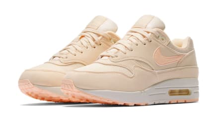 Nike Komt Met Verkoeling In De Vorm Van Deze Nike Air Max 1 WMNS "Guava Ice"