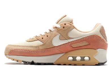 Nike voorziet de Air Max 90 van kurk inlegzolen en een heerlijke Tan colorway