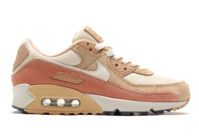 Nike voorziet de Air Max 90 van kurk inlegzolen en een heerlijke Tan colorway