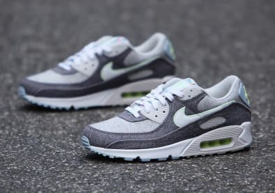 Gerecyclede materialen vormen de basis van deze Nike Air Max 90 "Crater"