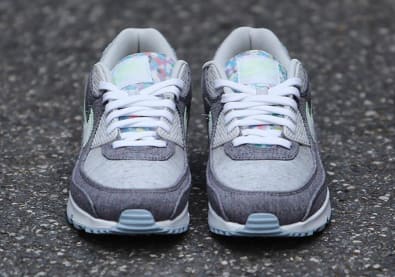 Gerecyclede materialen vormen de basis van deze Nike Air Max 90 "Crater"