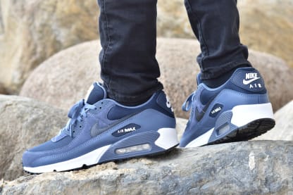 Nike Air Max 90 Diffused Blue blog