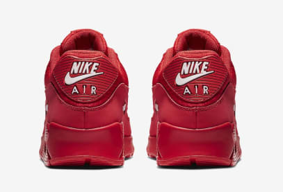 Nike voorziet de Nike Air Max 90 Essential van een heerlijke University Red colorway