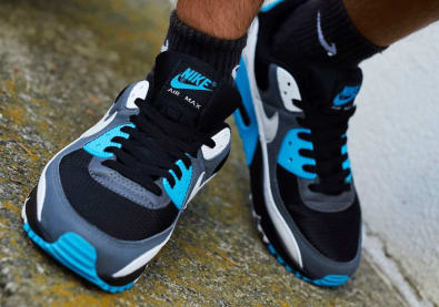 Nike voorziet de Air Max 90 van een Laser Blue colorway