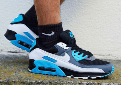 Nike voorziet de Air Max 90 van een Laser Blue colorway