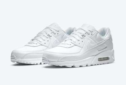 Volledig leer én wit! Check de nieuwe Air Max 90 Leather Triple White