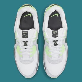 De bliksem slaat in op deze Nike Air Max 90 "Lime Glow"