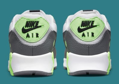 De bliksem slaat in op deze Nike Air Max 90 "Lime Glow"