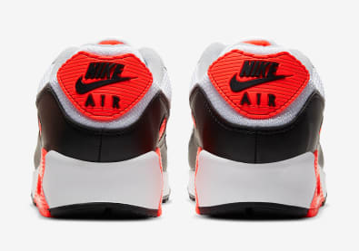 De Nike Air Max 90 "Infrared" dropt op 9 November in alle maten