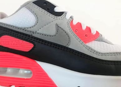 Eerste foto's van de Air Max 90 OG Infrared en Laser Blue