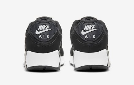Nike dropt binnenkort deze Nike Air Max 90 SE "Black Safari"