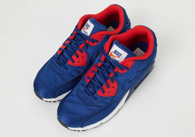 First Look: De Nike Air Max 90 SE Nylon Deep Royal Blue