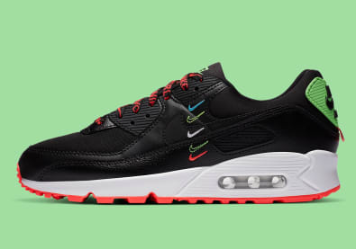 NIke voegt een zwarte Nike Air Max 90 toe aan het Worldwide Pack