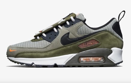 Nike past de Surpus Supply colorway toe op de Air Max 90 en Air Max 95