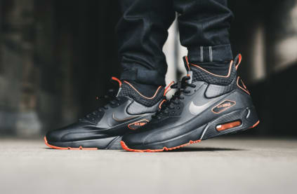 Nike Air Max 90 Ultra Mid Winter Black Total Crimson